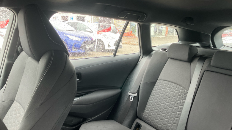 Toyota Corolla 1.8 VVT-i Hybrid Icon Tech 5dr CVT Hybrid Estate